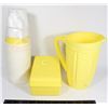Image 1 : RETRO COZY CUPS WITH REFILLS