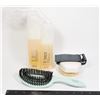 Image 1 : DOG GROOMING KIT - BIOSILK FOR DOGS