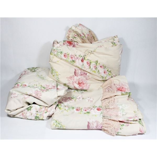VINTAGE BEDDING OR CURTAIN SET
