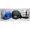 Image 2 : 3 HELMETS AND MULTI SCARF