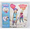 Image 2 : FINGERLINGS - NEW TAIL RING FLING GAME