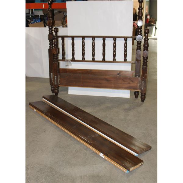VINTAGE SOLID WOOD QUEEN BEDFRAME