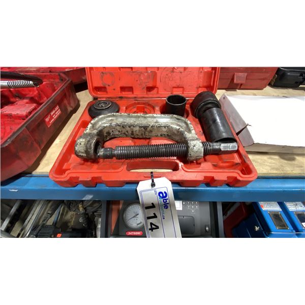 BALL JOINT PRESS KIT IN HARD TRANSPORT CASE