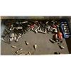 Image 11 : METAL WOOD TOP MOBILE MECHANICS 24 DRAWER TOOL BENCH WITH LARGE ASSORTMENT OF TOOL CONTENTS