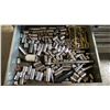 Image 15 : METAL WOOD TOP MOBILE MECHANICS 24 DRAWER TOOL BENCH WITH LARGE ASSORTMENT OF TOOL CONTENTS