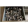 Image 17 : METAL WOOD TOP MOBILE MECHANICS 24 DRAWER TOOL BENCH WITH LARGE ASSORTMENT OF TOOL CONTENTS