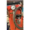 Image 4 : RED MOBILE PRESSURIZED ABRASIVE SAND BLASTER