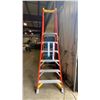 Image 3 : WERNER PODIUM MAX 6' ORANGE CARBON FIBER INDUSTRIAL PLATFORM LADDER
