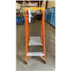 Image 3 : ALLRIGHT 2' ORANGE CARBON FIBER INDUSTRIAL PLATFORM LADDER