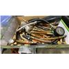 Image 3 : FUEL INJECTION PRESSURE TESTER IN HARD TRANSPORT CASE & BOX OF ASSORTED PRESSURE TESTER