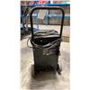 Image 2 : MOTOMASTER 1933 MOBILE ELECTRIC AUTOMOTIVE BATTERY CHARGER / STARTER