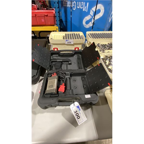 AUTEL MAXIFLASH ELITE VEHICLE DIAGNOSTIC SCAN TOOL ATTACHMENT WITH HARD TRANSPORT CASE