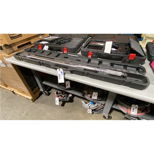 TITAN 23152 INDUSTRIAL MICROMETER ADJUSTABLE TORQUE WRENCH IN HARD TRANSPORT CASE