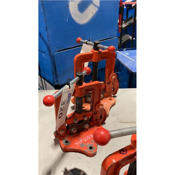 2 ASSORTED SIZE INDUSTRIAL ORANGE BOLT DOWN PIPE VISE