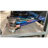 Image 1 : 5 ASSORTED SIZE HAND OPERATED INDUSTRIAL PIPE BENDERS
