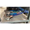 Image 1 : 5 ASSORTED SIZE HAND OPERATED INDUSTRIAL PIPE BENDERS