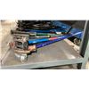 Image 1 : 5 ASSORTED SIZE HAND OPERATED INDUSTRIAL PIPE BENDERS