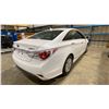 Image 3 : 2014 HYUNDAI SONATA HYBRID 4DRSD WHITE VIN KMHEC4A42EA111555