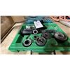 Image 2 : GREENLEE QUICK DRAW HYDRAULIC PUNCH DRIVE IN HARD TRANSPORT CASE & MAKITA BIT/SOCKET SET *MISSING