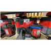 Image 2 : MILWAUKEE CORDLESS M18 PORTABLE 2 GALLON WET/DRY VACUUM, FLOOD LIGHT, BATTERY & CHARGER