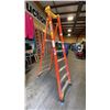 Image 1 : WERNER PODIUM MAX 6' ORANGE CARBON FIBER INDUSTRIAL PLATFORM LADDER
