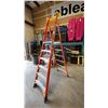 Image 1 : WERNER PODIUM MAX 6' ORANGE CARBON FIBER INDUSTRIAL PLATFORM LADDER