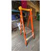 Image 2 : ALLRIGHT 2' ORANGE CARBON FIBER INDUSTRIAL PLATFORM LADDER