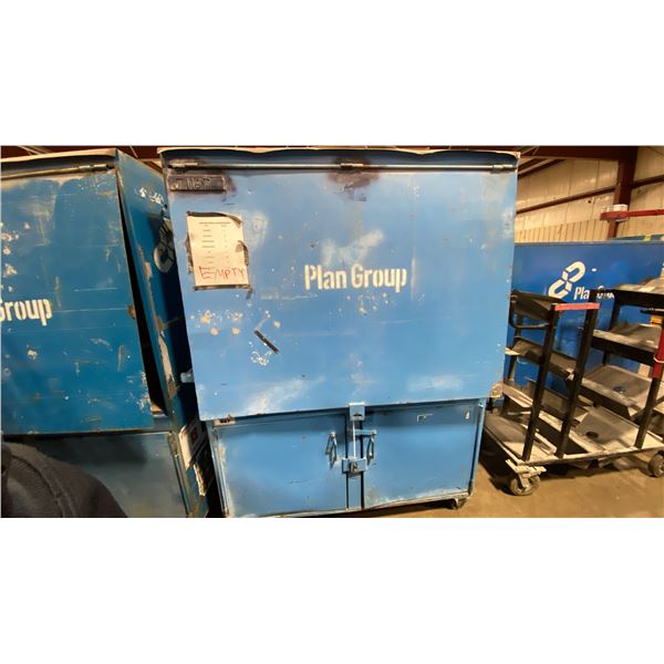 LARGE METAL MOBILE ILLUMINATED CONTRACTORS DRAFTING WORKSTATION