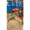 Image 1 : RIDGID PORTABLE INDUSTRIAL PIPE BENDING TRI-STAND