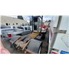 Image 3 : 2007 CAPACITY TJ7000 NON DOT, 2DR SHUNT TRUCK, WHITE, VIN 4LMCB21177L018447,