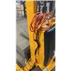 Image 4 : ULINE H-5439, 2200LB CAPACITY SEMI-ELECTRIC STRADDLE STACKER WITH 63" LIFTING HEIGHT, SINGLE MAST,