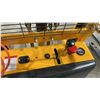 Image 5 : ULINE H-5439, 2200LB CAPACITY SEMI-ELECTRIC STRADDLE STACKER WITH 63" LIFTING HEIGHT, SINGLE MAST,