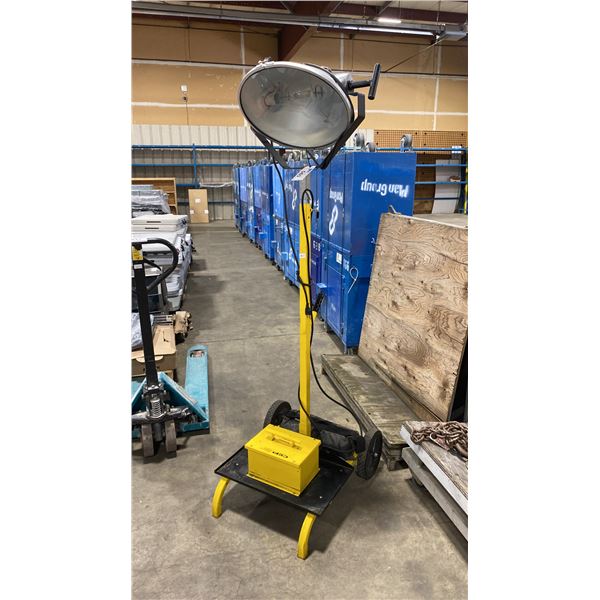 CEP UL153 YELLOW ADJUSTABLE PORTABLE ELECTRIC JOBSITE LAMP WITH SANDBAG