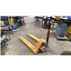 Image 2 : LIFT-RITE ORANGE 5000 LB CAPACITY PALLET JACK