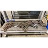 Image 1 : 2 HEAVY DUTY PLATE CLAMPS & 2 LIFTING CHAINS