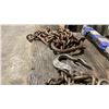 Image 4 : 2 HEAVY DUTY PLATE CLAMPS & 2 LIFTING CHAINS