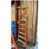 Image 1 : WERNER PODIUM 6' ORANGE CARBON FIBER INDUSTRIAL PLATFORM LADDER