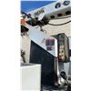 Image 22 : 2000 FORD F-750 SUPERDUTY 2DR GIRAFFE, WHITE, VIN 3FDXF75H2YMA36443,
