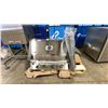 Image 1 : NAPOLEON PRESTIGE STAINLESS STEEL 4 BURNER PROPANE OUTDOOR GRILL *NEW, MISSING SIDE PANELS TO