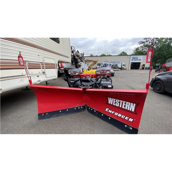 WESTERN ULTRA FINISH ENFORCER MS 7.5' ARTICULATING PLOW BLADE WITH ULTRA MOUNT 2 ILLUMINATED TRUCK