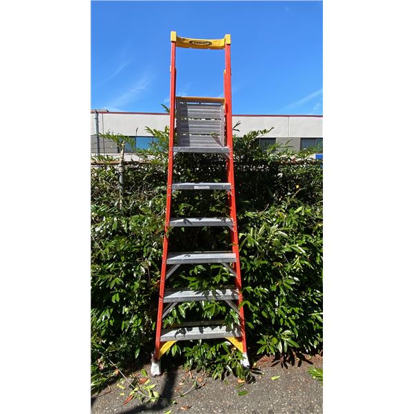 WERNER PODIUM 6' ORANGE CARBON FIBER INDUSTRIAL PLATFORM LADDER