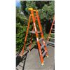 Image 3 : ALLRIGHT 4' ORANGE CARBON FIBER INDUSTRIAL PLATFORM LADDER