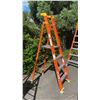 Image 3 : ALLRIGHT 4' ORANGE CARBON FIBER INDUSTRIAL PLATFORM LADDER