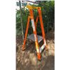 Image 3 : ALLRIGHT 2' ORANGE CARBON FIBER INDUSTRIAL PLATFORM LADDER