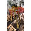 Image 3 : FEATHERLITE YELLOW 6' FIBERGLASS LADDER