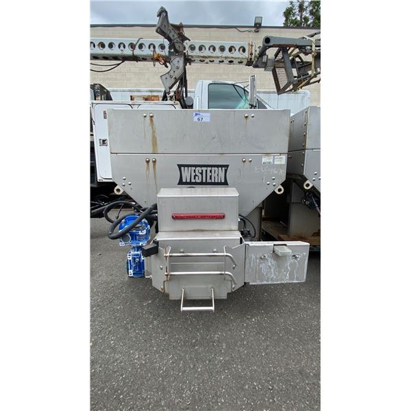 WESTERN MARAUDER 5070C STAINLESS STEEL COMMERCIAL TRUCK BOX SALTER UNIT WITH SPREADER ATTACHMENT