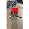 Image 2 : WESTERN 85101 RED WALK BEHIND COMMERCIAL SALT SPREADER