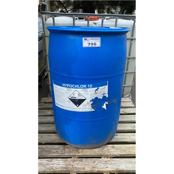 BLUE PLASTIC BARREL OF HYPOCHLORITE SOLUTION (UN1791)
