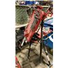 Image 2 : MILWAUKEE PORTABLE INDUSTRIAL PIPE BENDING TRI-STAND