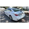 Image 2 : 2014 HYUNDAI SONATA HYBRID 4DRSD WHITE VIN KMHEC4A44EA111606